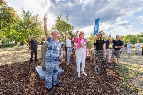 Herdenking waterramp - Een toast 